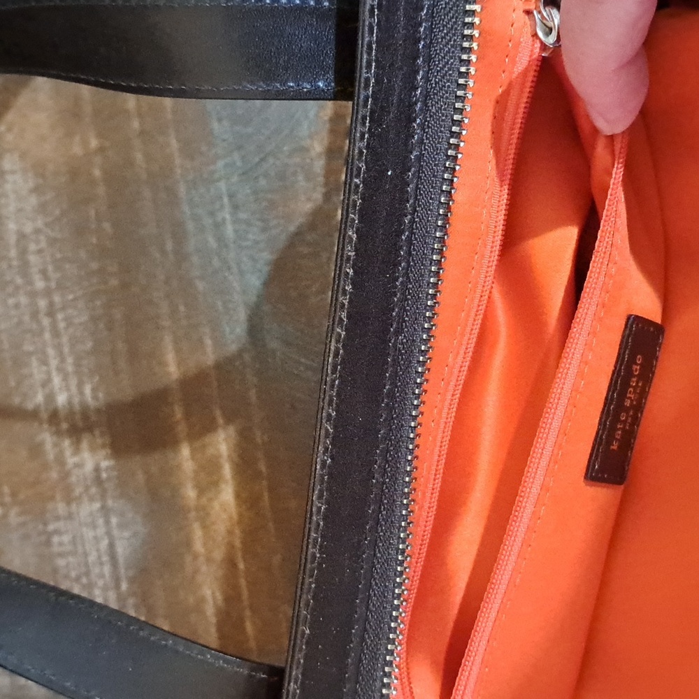 Elegant Kate Spade Tweed Handbag with Brown Leather Accents - Picture 4 of 10